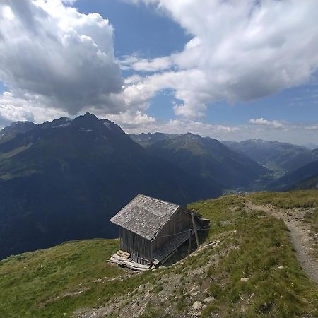 Arlberghaus Rocks Villa Flirsch Exterior foto